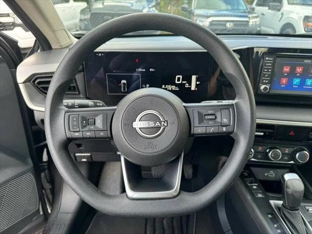 2025 Nissan Kicks S FWD