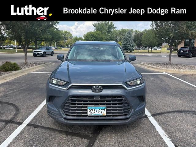 2024 Toyota Grand Highlander XLE for sale in Brooklyn Park, MN