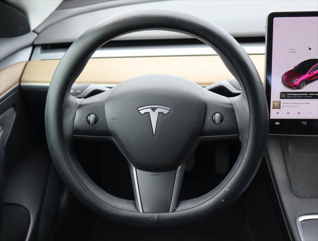 2021 Tesla Model 3 Standard Range Plus Rear-Wheel Drive