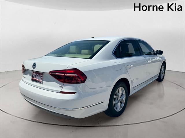 2017 Volkswagen Passat 1.8T S