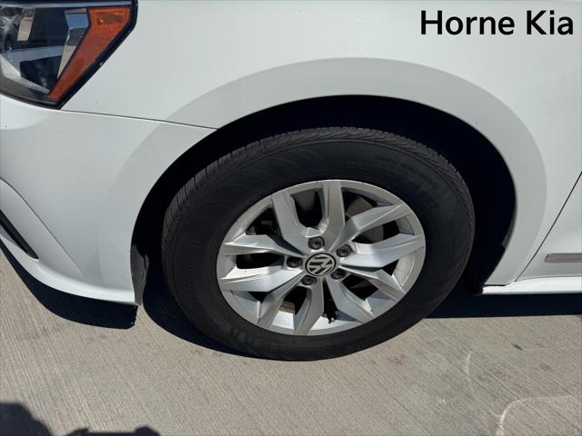 2017 Volkswagen Passat 1.8T S