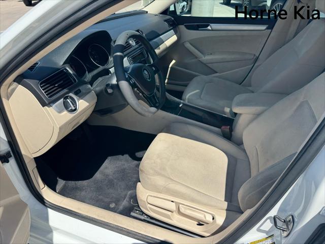 2017 Volkswagen Passat 1.8T S