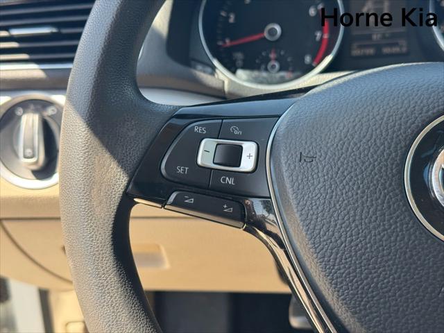 2017 Volkswagen Passat 1.8T S