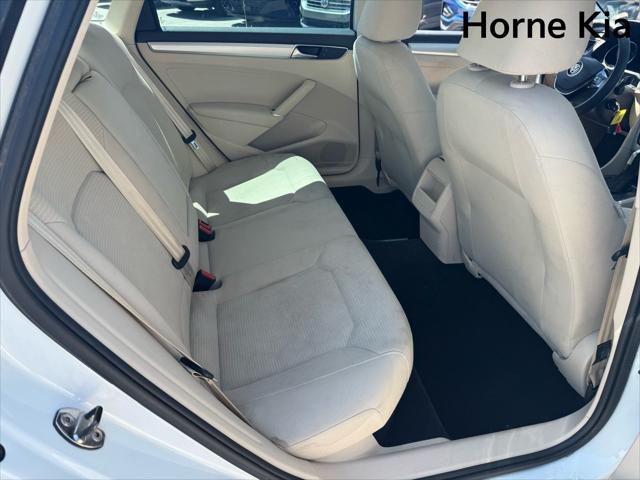 2017 Volkswagen Passat 1.8T S