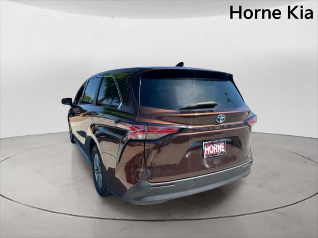 2021 Toyota Sienna XLE