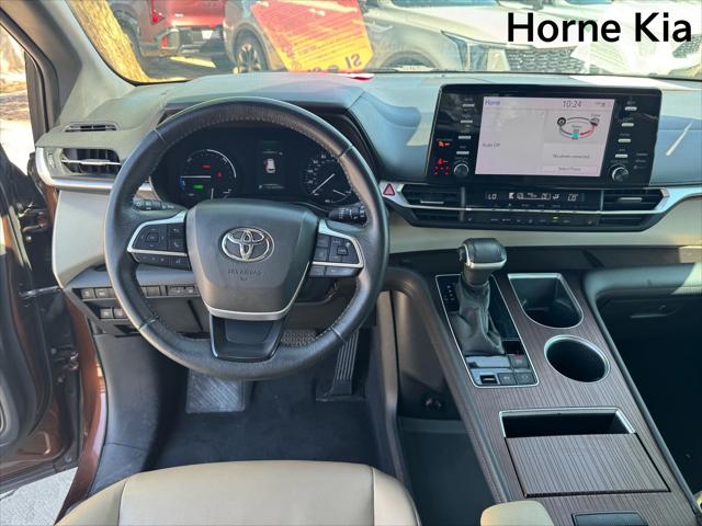 2021 Toyota Sienna XLE