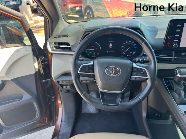 2021 Toyota Sienna XLE