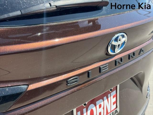 2021 Toyota Sienna XLE