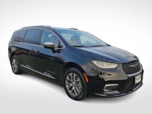 2025 Chrysler Pacifica Hybrid Pinnacle for sale in East Hanover, NJ