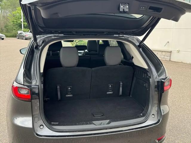 2025 Mazda X-90 Premium Sport
