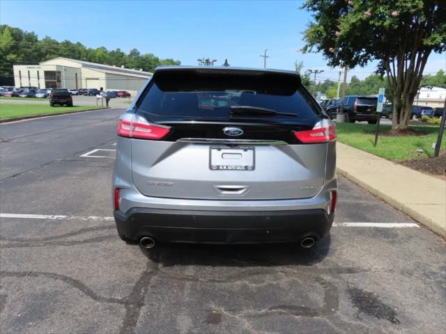 2020 Ford Edge SE