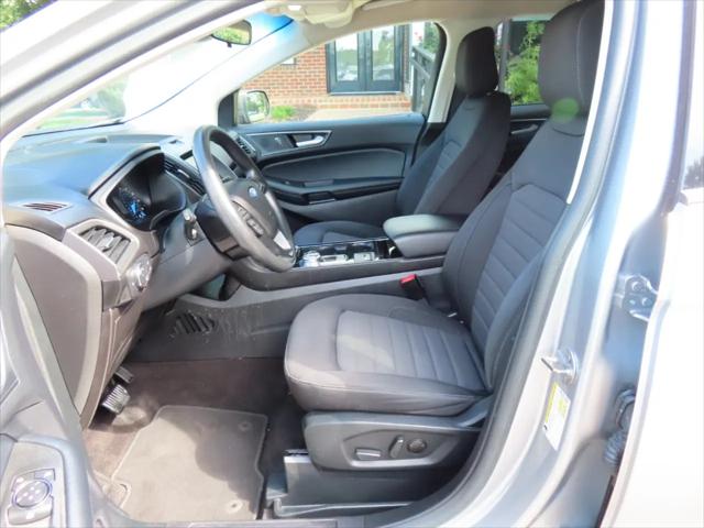 2020 Ford Edge SE