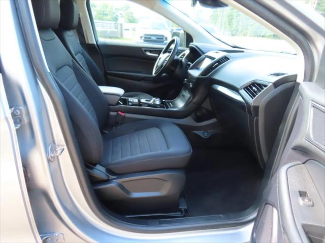 2020 Ford Edge SE
