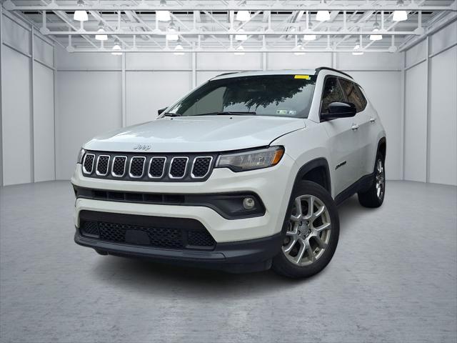 2023 Jeep Compass Latitude Lux FWD 2023 Jeep Compass Latitude Lux FWD