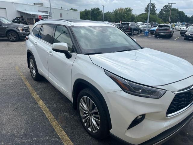 2022 Toyota Highlander Platinum for sale near Groveport, OH