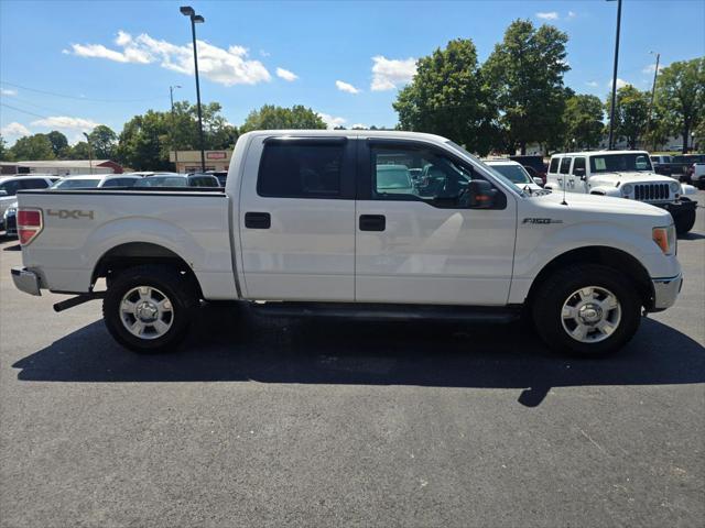 2011 Ford F-150 XLT Pickup 4D 5 1/2 ft