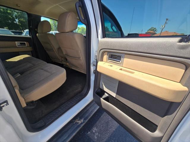 2011 Ford F-150 XLT Pickup 4D 5 1/2 ft