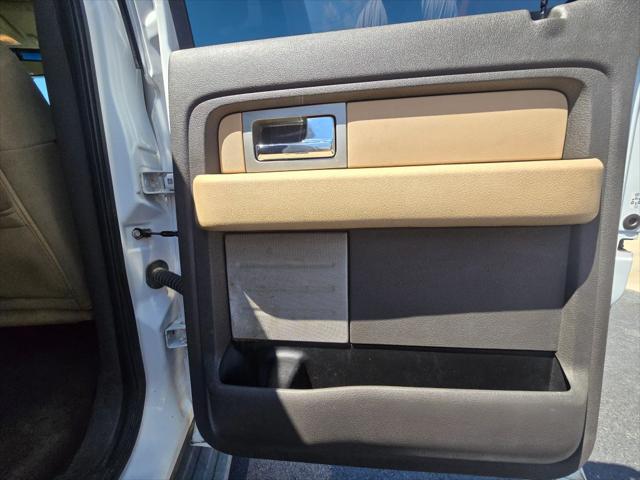 2011 Ford F-150 XLT Pickup 4D 5 1/2 ft
