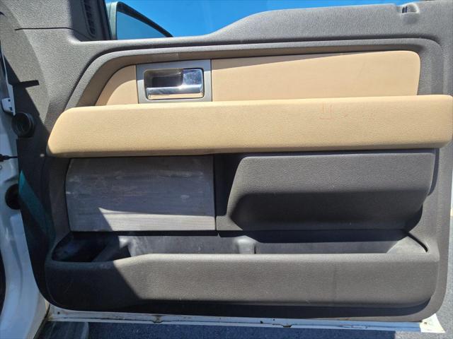 2011 Ford F-150 XLT Pickup 4D 5 1/2 ft