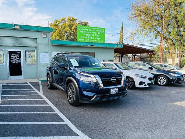 2022 Nissan Pathfinder SV 4WD