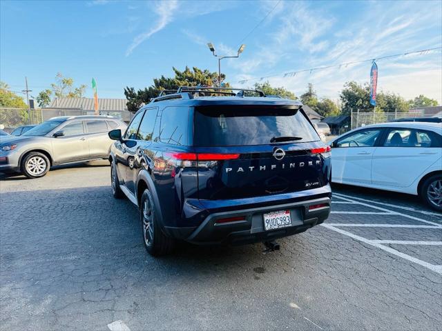 2022 Nissan Pathfinder SV 4WD