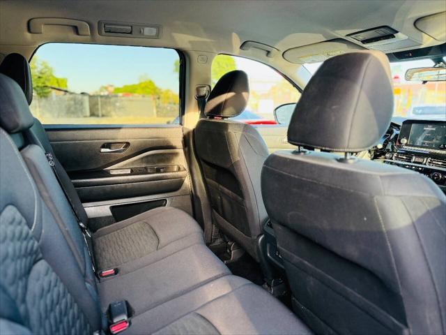 2022 Nissan Pathfinder SV 4WD