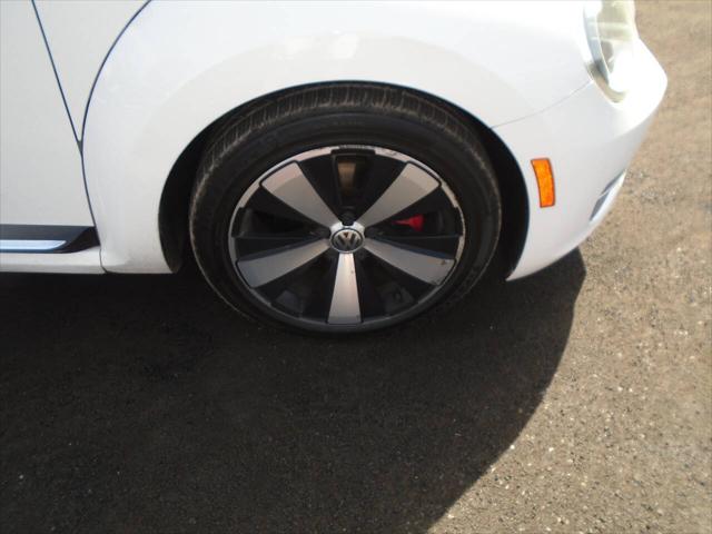 2012 Volkswagen Beetle 2.0T Turbo