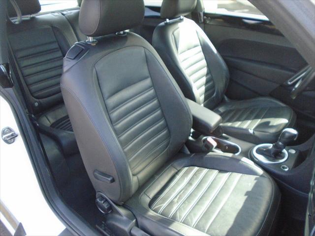 2012 Volkswagen Beetle 2.0T Turbo