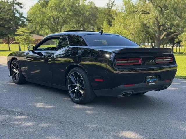 2016 Dodge Challenger 392 Hemi Scat Pack Shaker