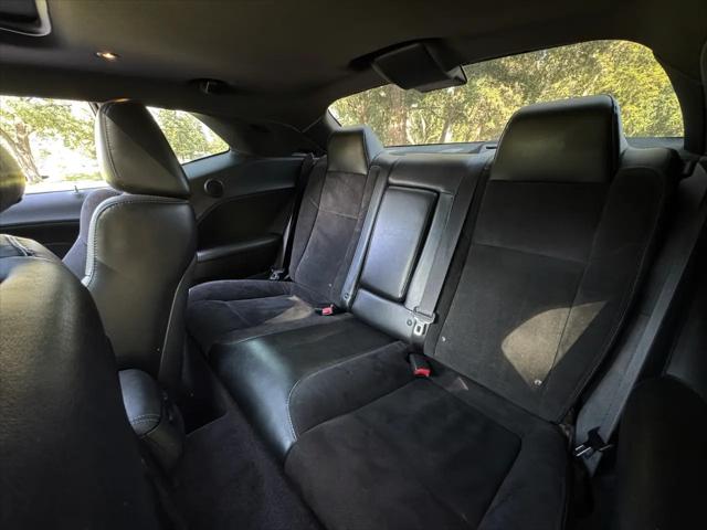 2016 Dodge Challenger 392 Hemi Scat Pack Shaker
