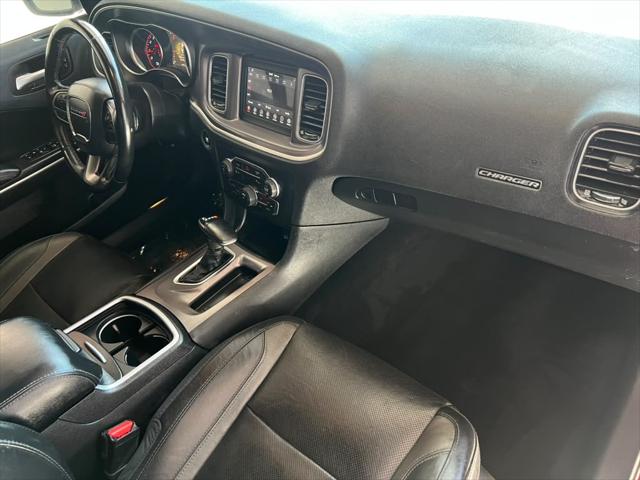 2020 Dodge Charger SXT RWD