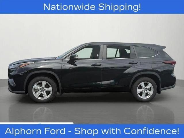2024 Toyota Highlander LE for sale in Monroe, WI