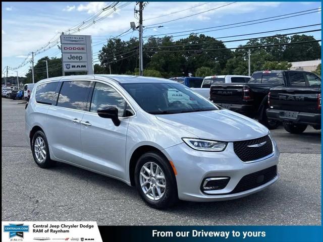 2024 Chrysler Pacifica Touring L for sale in Raynham, MA