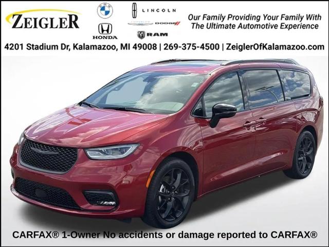 2025 Chrysler Pacifica Limited for sale in Kalamazoo, MI