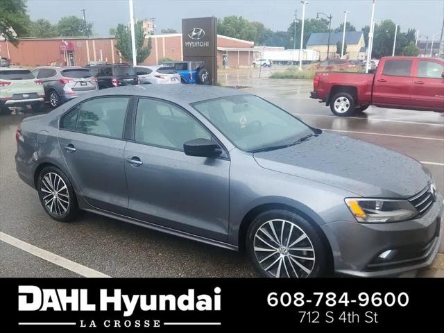 2016 Volkswagen Jetta 1.8T Sport for sale in La Crosse, WI