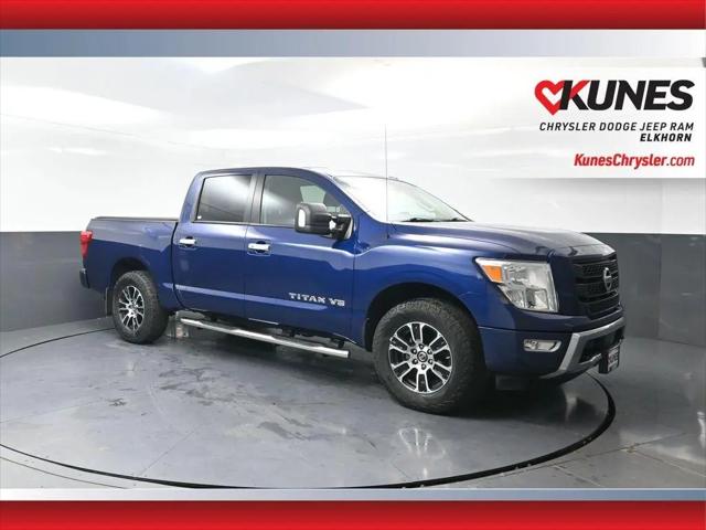 2020 Nissan Titan Crew Cab SV 4x4 for sale in Elkhorn, WI