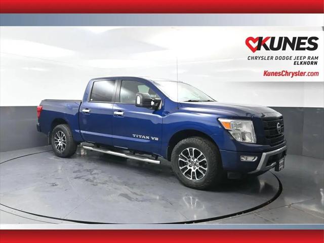 2020 Nissan Titan Crew Cab SV 4x4 for sale in Elkhorn, WI
