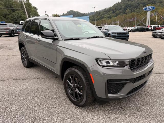 2027 Jeep Grand Cherokee GRAND CHEROKEE LAREDO ALTITUDE 4X4 2027 Jeep Grand Cherokee GRAND CHEROKEE LAREDO ALTITUDE 4X4