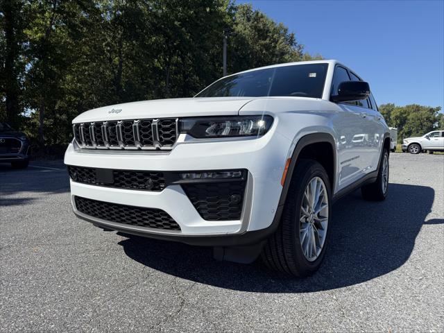 2027 Jeep Grand Cherokee GRAND CHEROKEE LIMITED 4X4 2027 Jeep Grand Cherokee GRAND CHEROKEE LIMITED 4X4