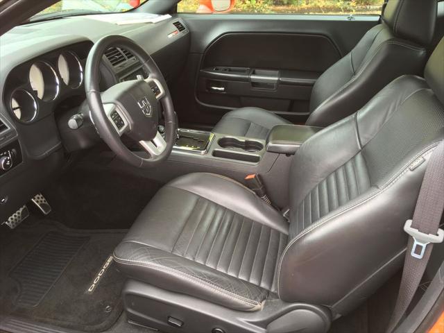2013 Dodge Challenger R/T Plus