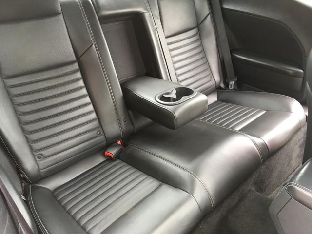 2013 Dodge Challenger R/T Plus