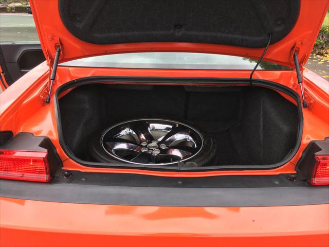 2013 Dodge Challenger R/T Plus