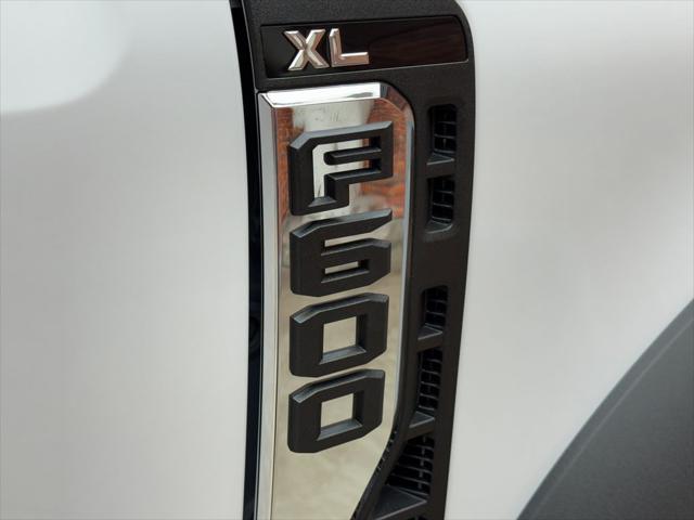 2026 Ford 600 Unknown
