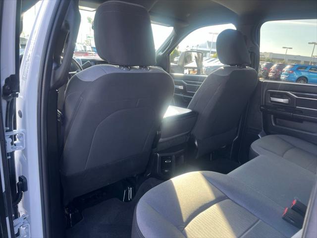 2024 Ram 3500 Tradesman/SLT/Laramie/Limited