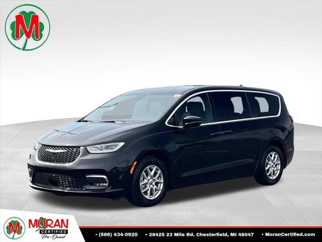 2025 Chrysler Pacifica Select for sale in Clinton Township, MI