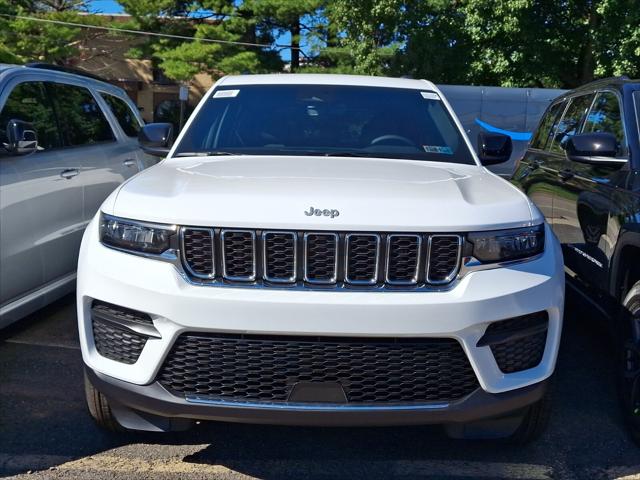 2027 Jeep Grand Cherokee GRAND CHEROKEE LAREDO X 4X4 2027 Jeep Grand Cherokee GRAND CHEROKEE LAREDO X 4X4