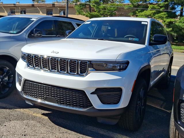 2027 Jeep Grand Cherokee GRAND CHEROKEE LAREDO X 4X4 2027 Jeep Grand Cherokee GRAND CHEROKEE LAREDO X 4X4