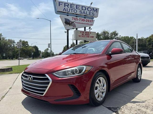 2017 Hyundai Elantra SE for sale in Topeka, KS