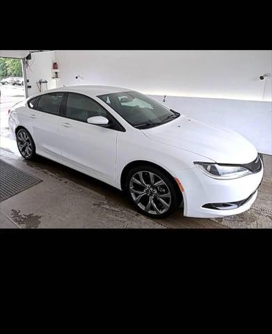 2016 Chrysler 200 S for sale near Newark, OH