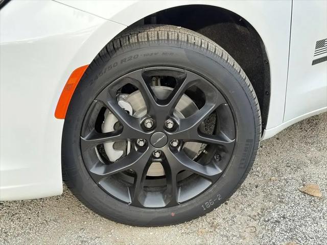 2027 Chrysler Pacifica Select AWD